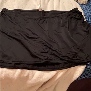 Swim skirt plus size black